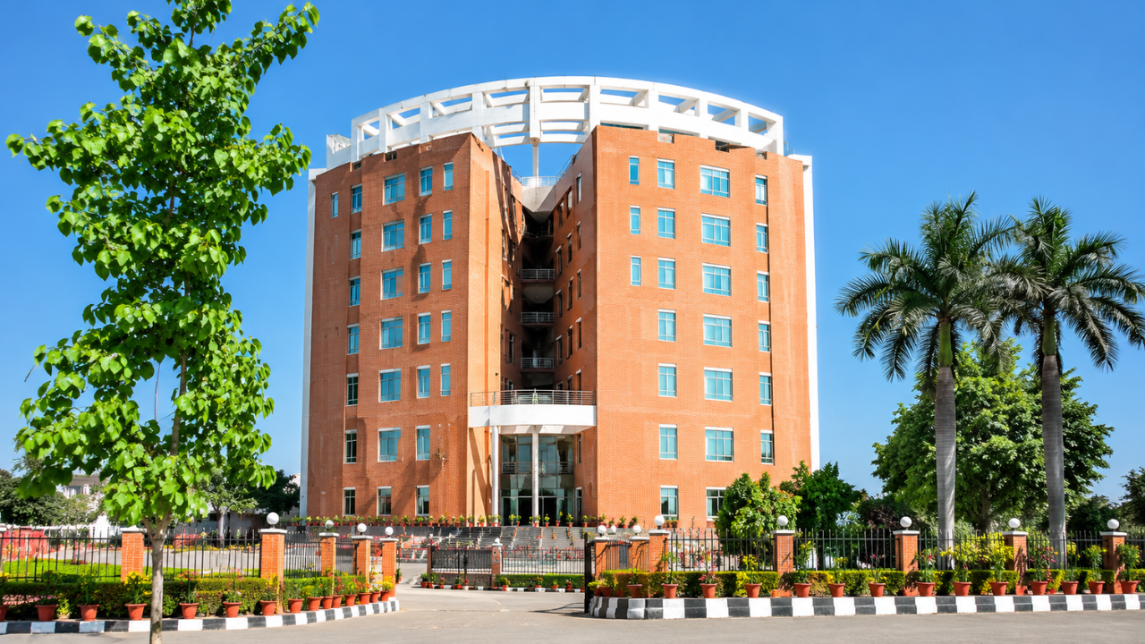 Gitarattan international business School