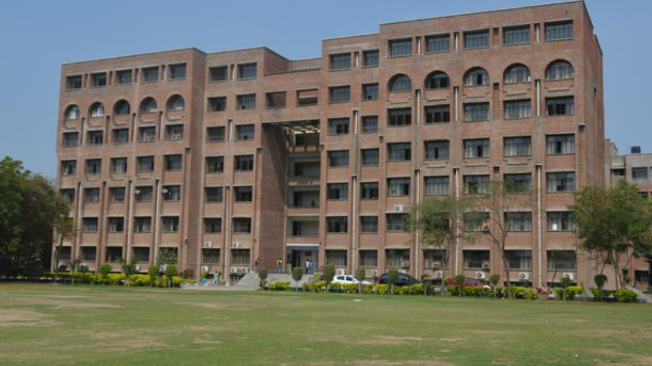 Maharaja Surajmal Institute of Technology (MSIT)